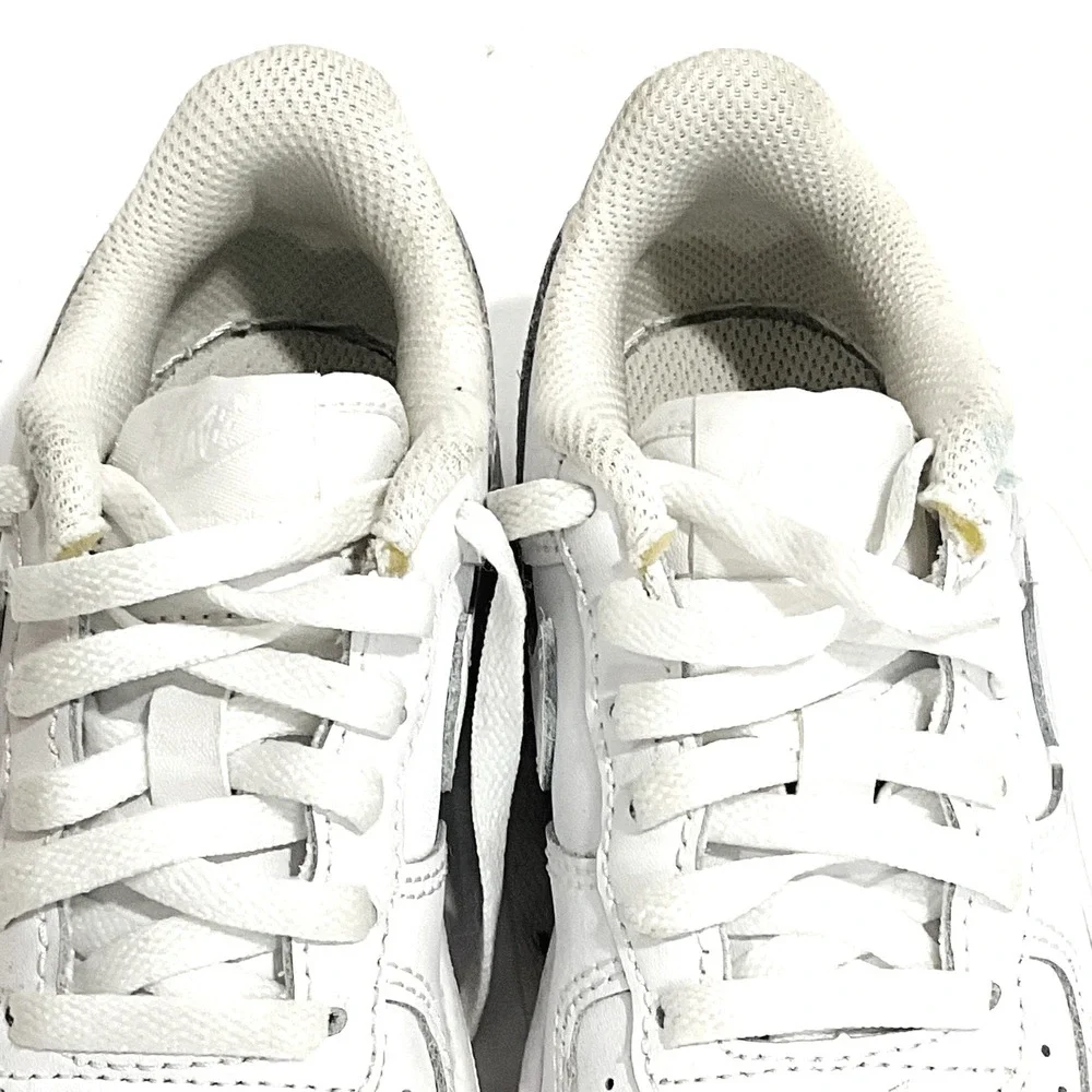 Nike DH‎ 2925-111 triple white Force 1 low leather preschool size 11 child kids